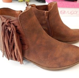 Sugar Telethon Chestnut Ankle Boots Size 8M